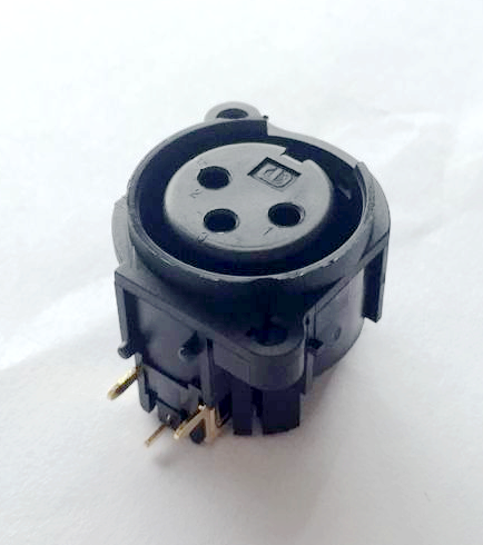 XLR-04W